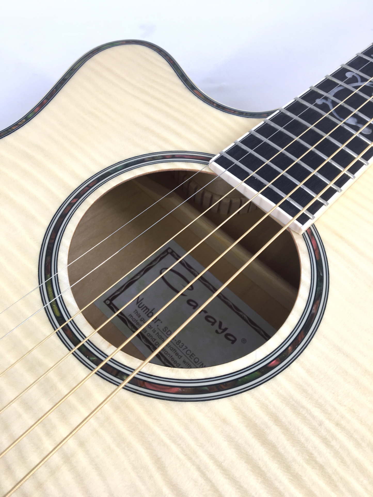 Caraya SDG837CEQNLH Left-Handed All Maple Built-In Pickups/Tuner Acoustic Guitar - Natural