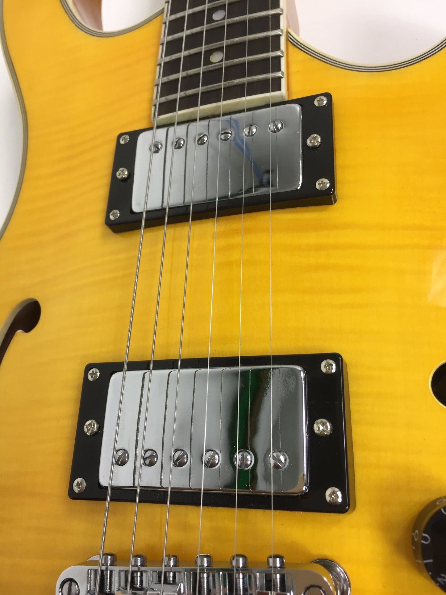 Haze Semi-Hollow Double-Cut Offset HES Electric Guitar - Yellow HD348TN