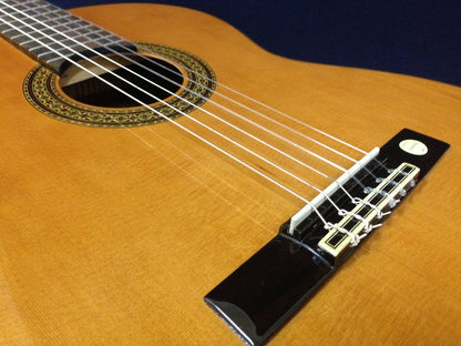 Miguel Almeria 20-CR Solid Cedar Top,Nylon String Classical Guitar+Free Gig Bag