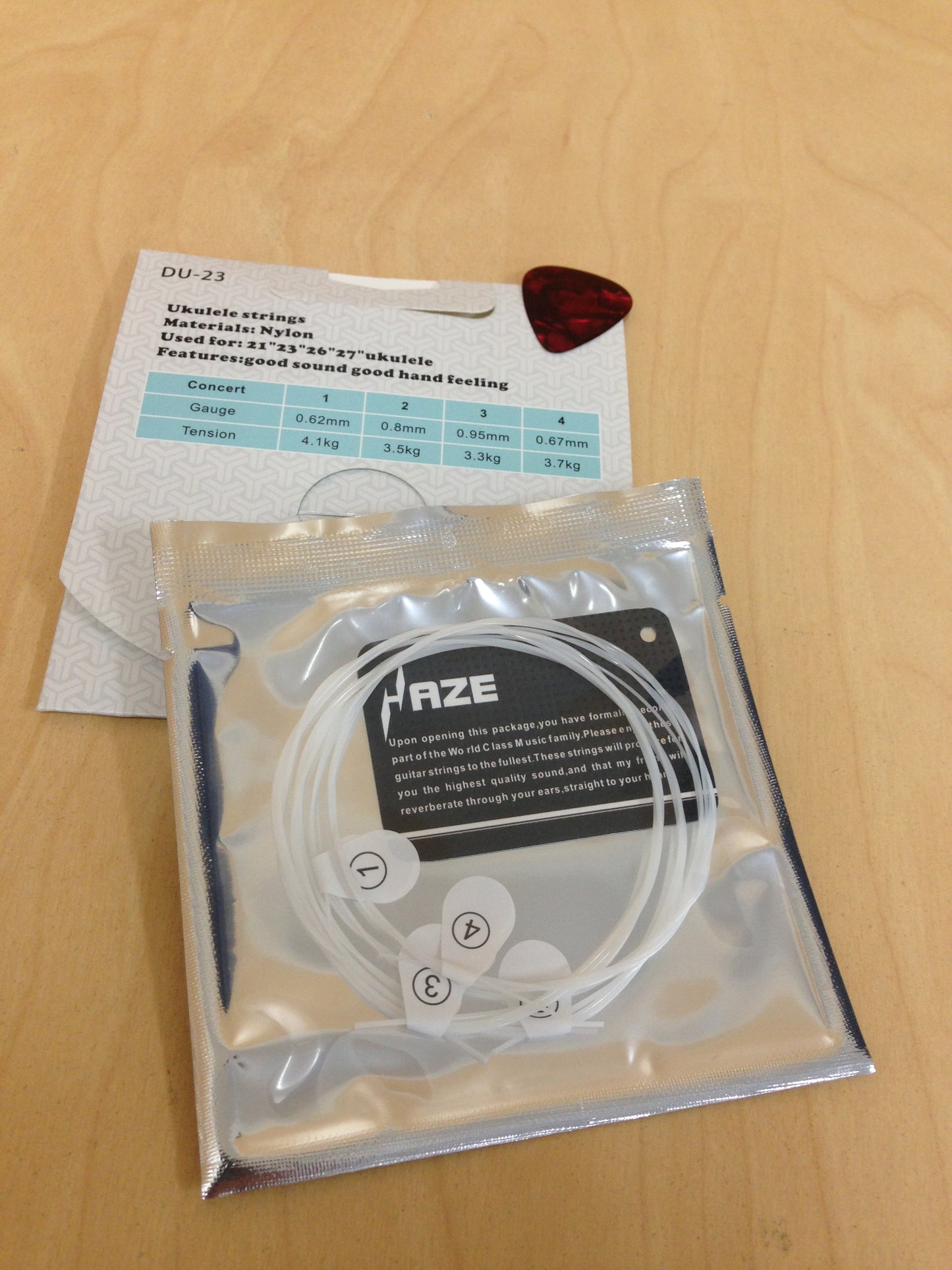 Haze DU23 Ukulele Nylon String for + 3 Picks