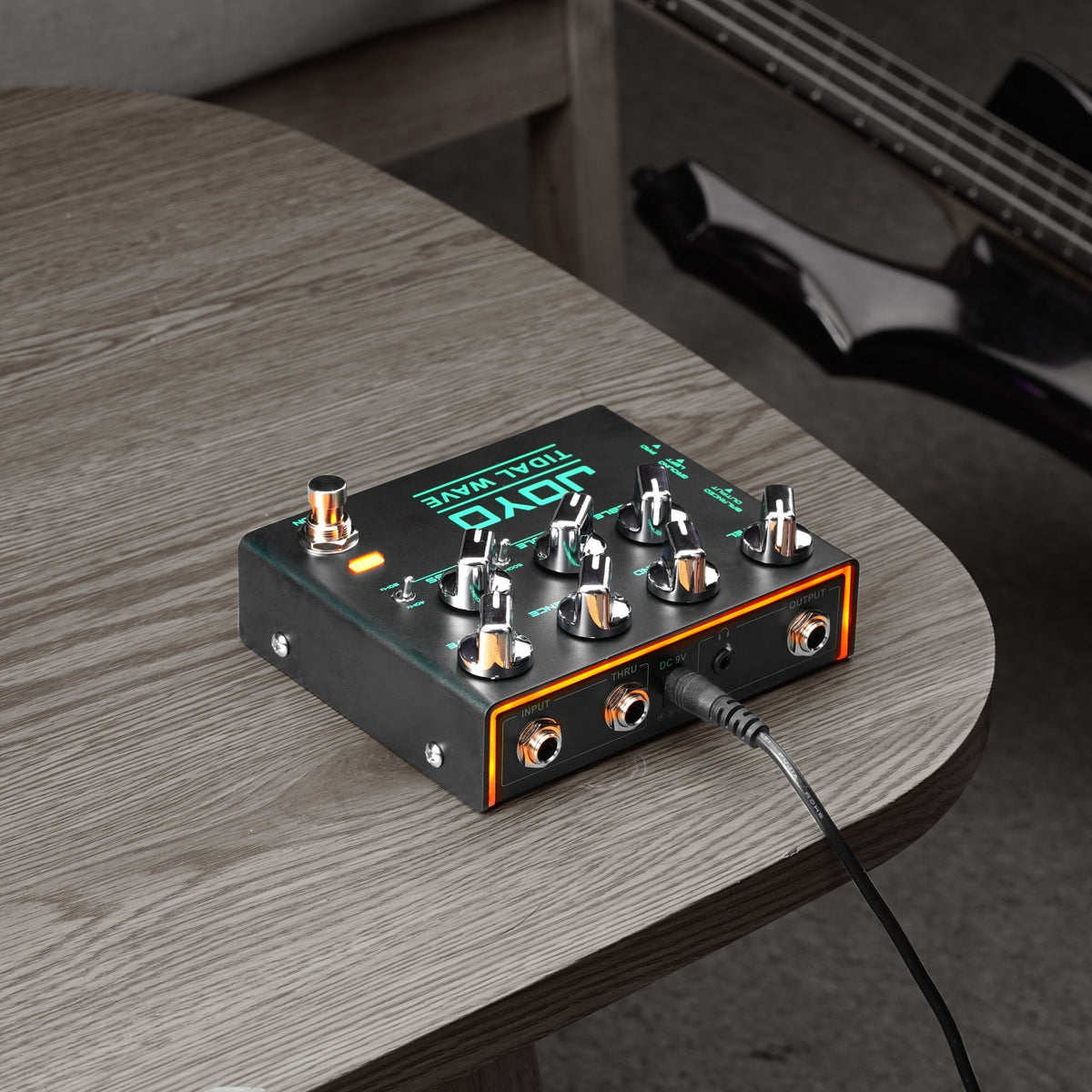 (PREORDER : EST LATE SEPT 2026) Joyo R30 "Tidal Wave" Bass Preamp & DI Pedal for 90's Bass Tone