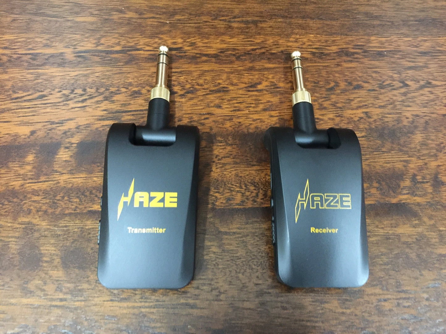 Haze WP-5 Wireless Guitar System,T1+R1,1/8"(3.5mm) & 1/4"(6.35mm) Male Connector