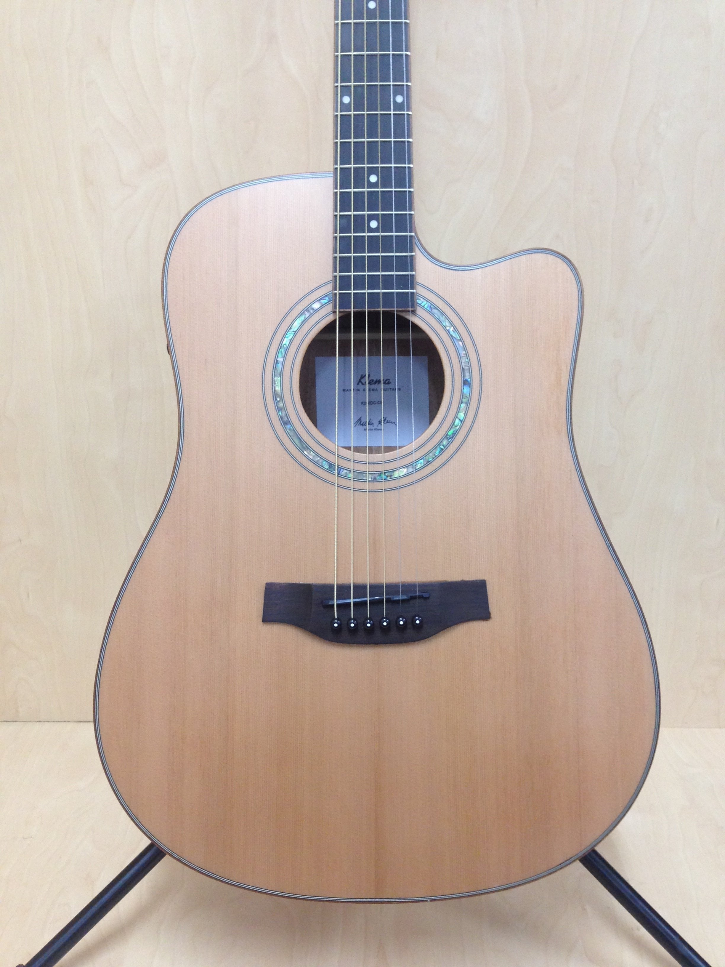Klema K200DCCE Solid Canadian Cedar Top Flamed Maple Body Dreadnought Cutaway Acoustic Guitar - Natural