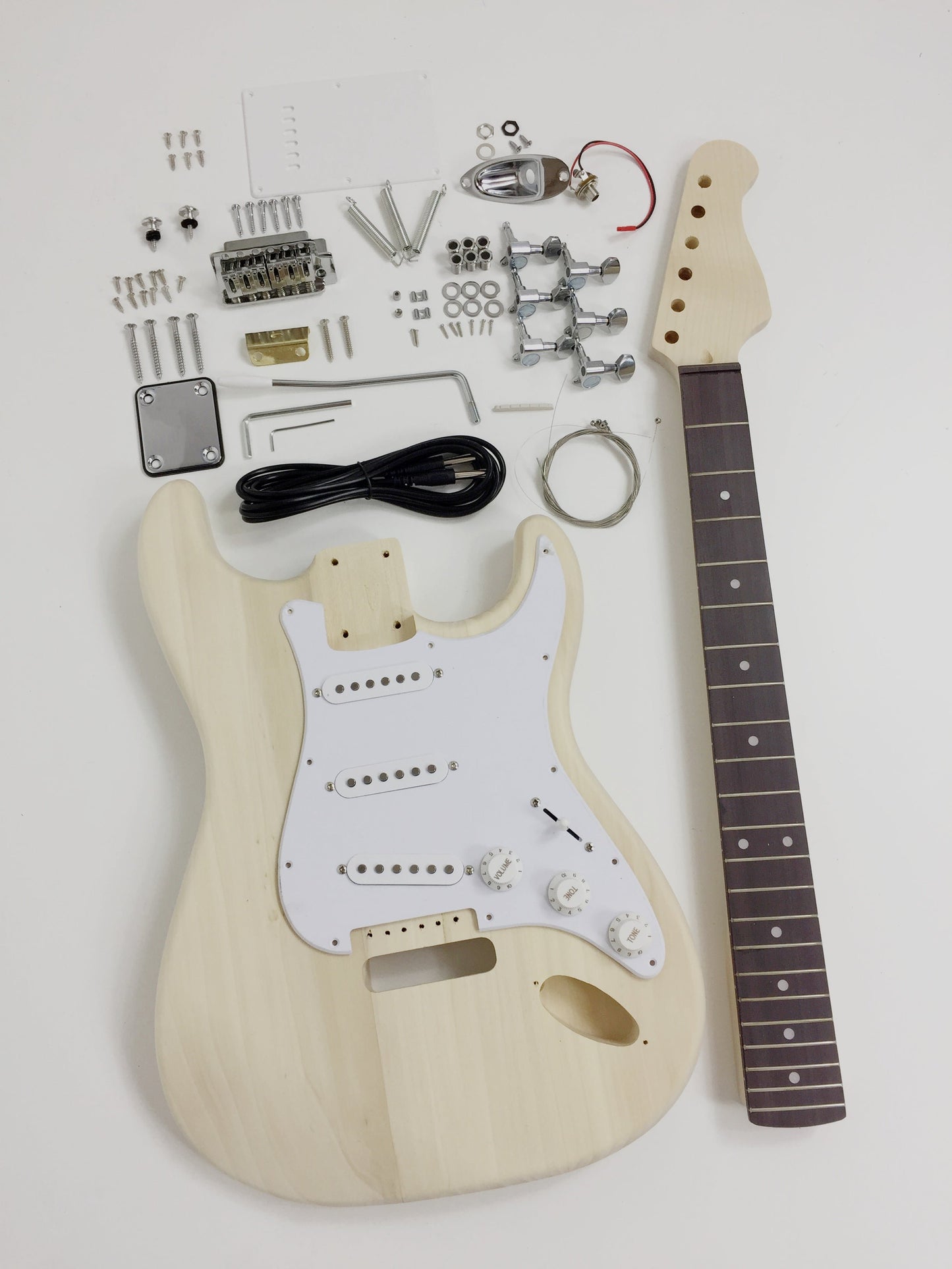 E200DIY Solid Basswood Body ST Style Electric Guitar DIY Kit, No-Soldering, SSS